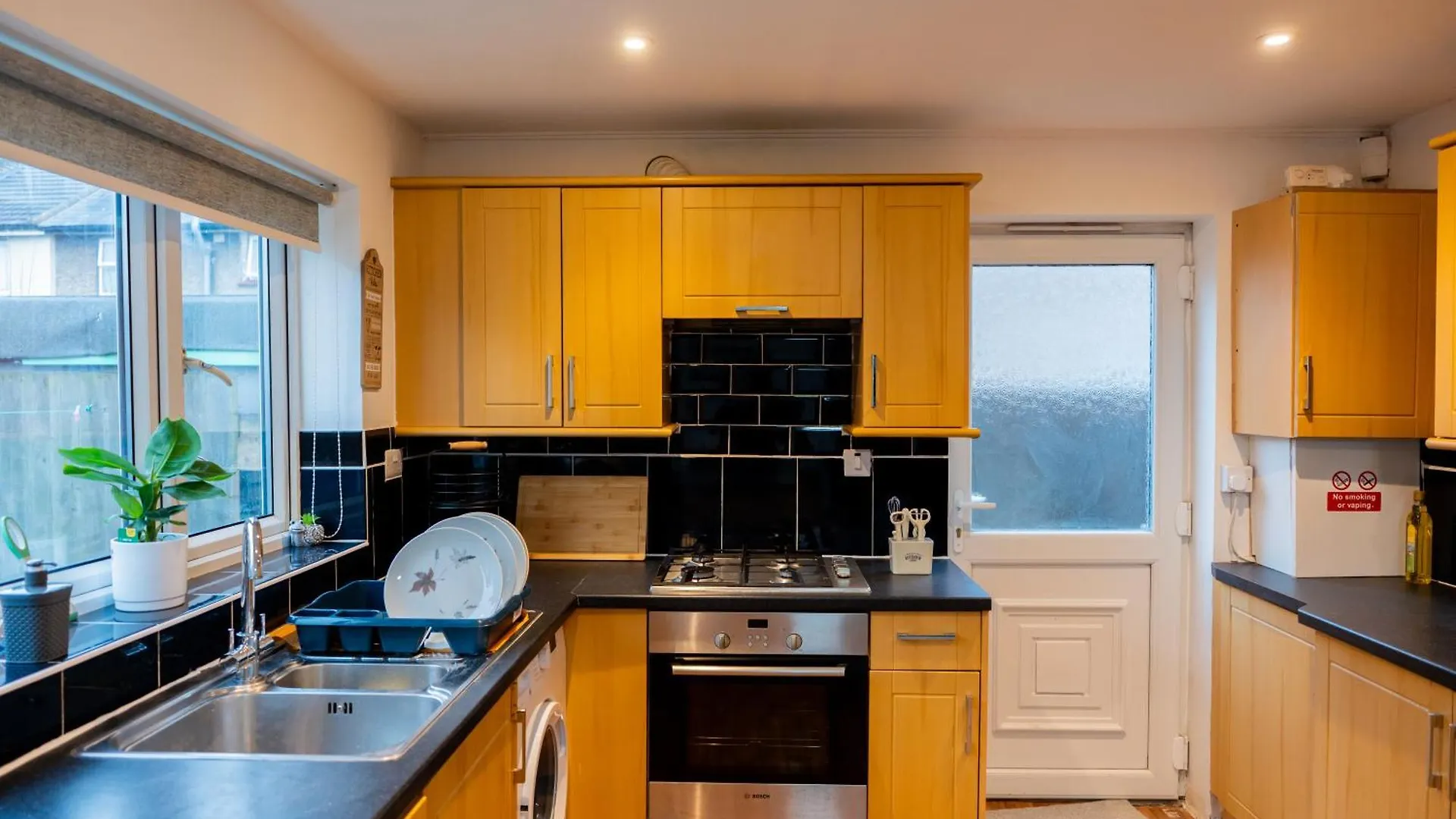 Prázdninový dům Beautiful Modern Home In London, Free Parking, Family Home, Sleeps 9, Close To Railway Station Goodmayes