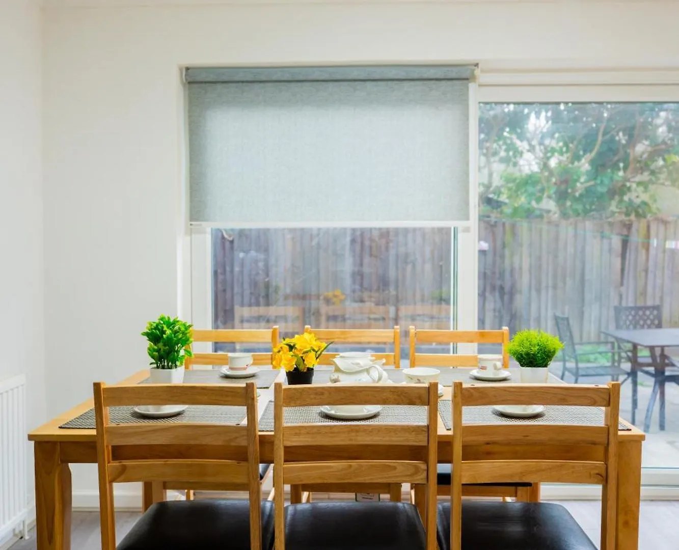 Beautiful Modern Home In London, Free Parking, Family Home, Sleeps 9, Close To Railway Station Goodmayes Prázdninový dům