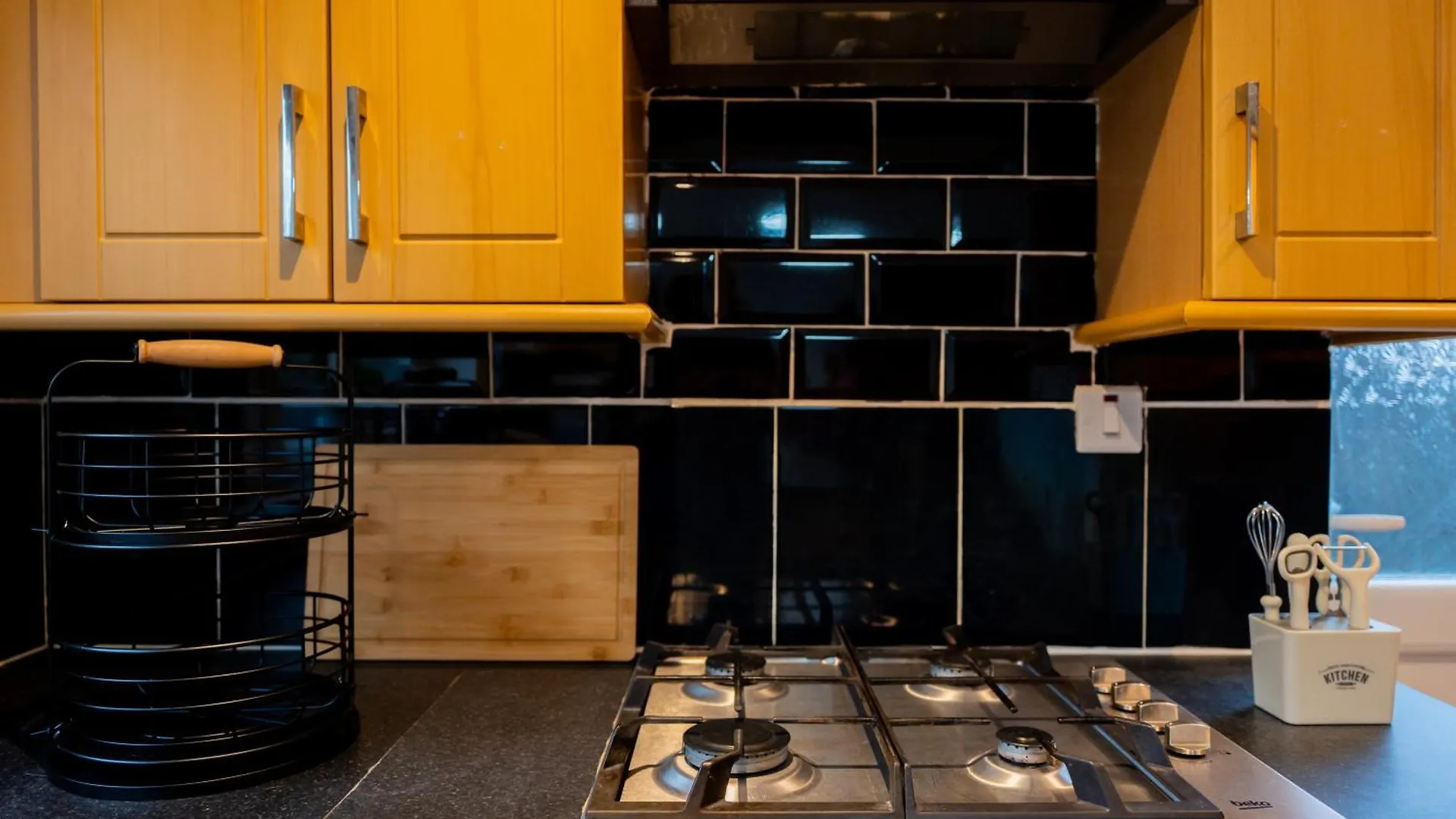 Beautiful Modern Home In London, Free Parking, Family Home, Sleeps 9, Close To Railway Station Goodmayes Prázdninový dům